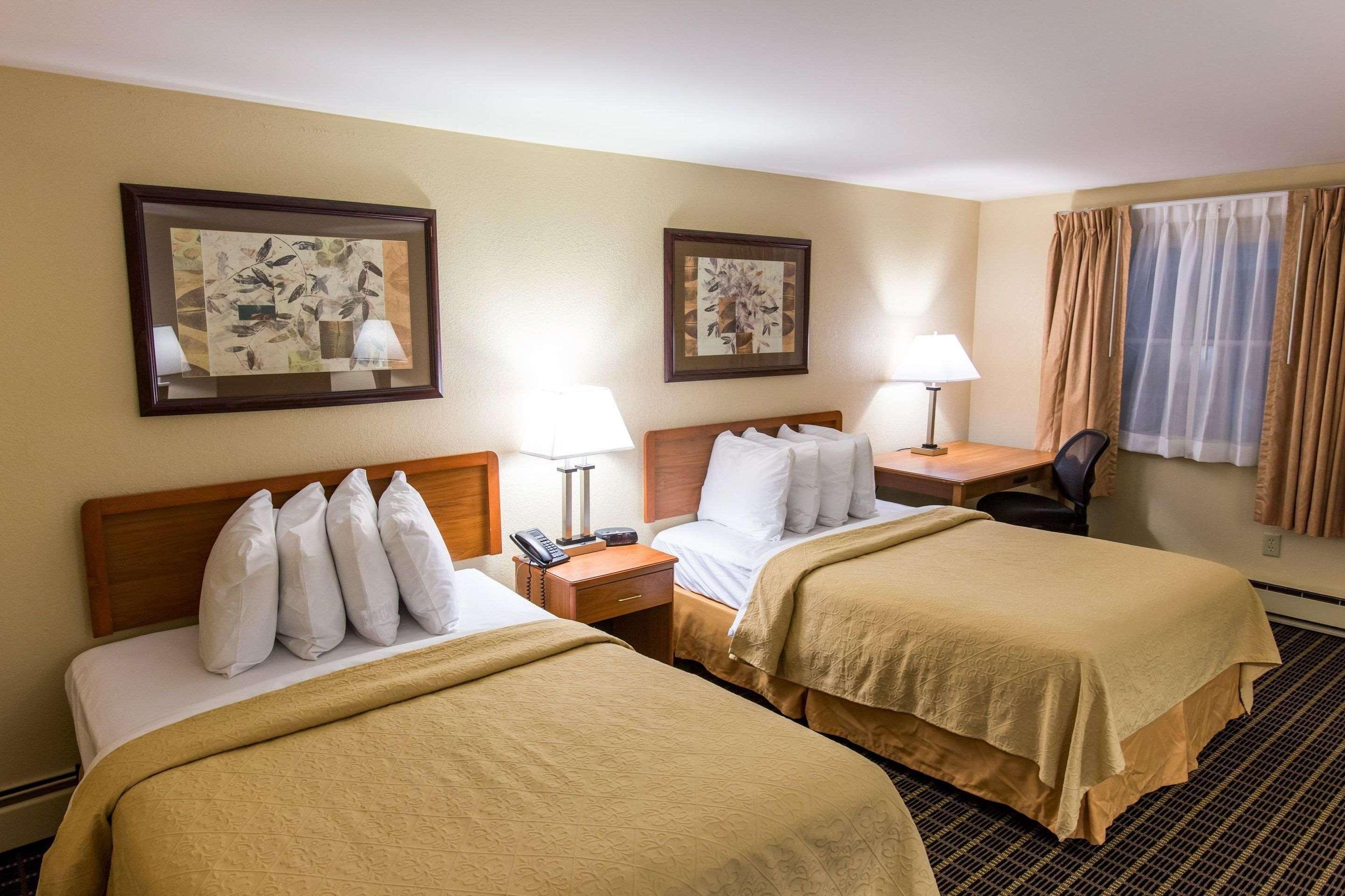 Quality Inn & Suites Big Rapids Near University Zewnętrze zdjęcie